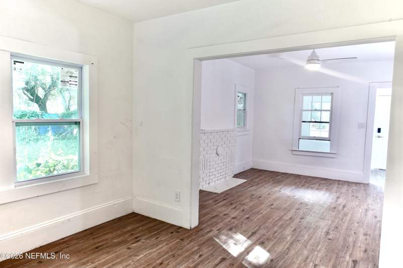 3 bedroom Single Family Residence at 725 W 16th Street, Brunsons, Jacksonville — photo 3