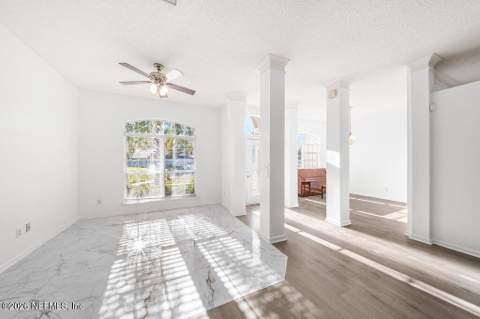 1556 Lakeway Drive, Fleming Island FL - photo 16 of 48