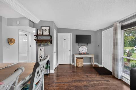 3048 Lorman Drive, Jacksonville FL - photo 6 of 84