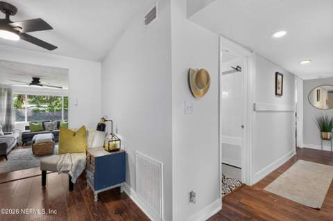 3048 Lorman Drive, Jacksonville FL - photo 13 of 84