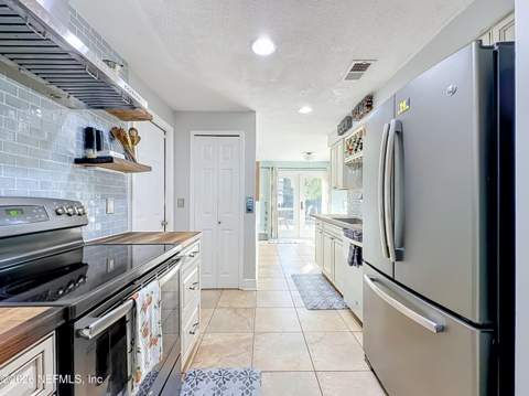 11288 Southington Place, Jacksonville FL - photo 17 of 60