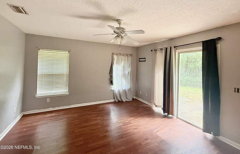 3 bedroom Single Family Residence at 135 Sorrel Street, Jacksonville South, Middleburg — photo 5