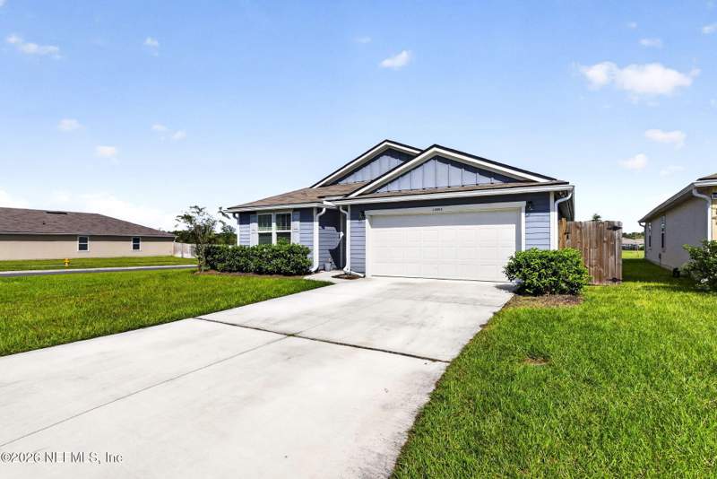 4 bedroom Single Family Residence at 12093 Green Thicket Lane, Copes Landing Phase 1, Jacksonville — photo 2