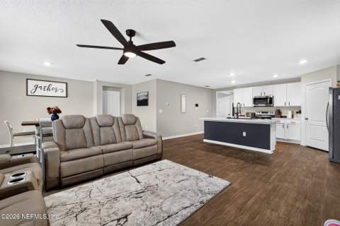 12093 Green Thicket Lane, Jacksonville FL - photo 12 of 40