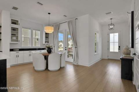 5250 Piney Flats Road, Jacksonville FL - photo 13 of 100