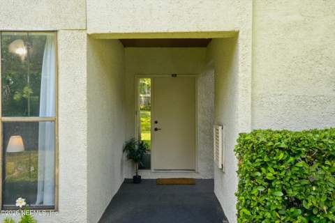1201 Wood Hill Place #1201, Jacksonville FL - photo 6 of 32