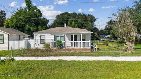 5202 Birkenhead Road, Jacksonville FL - photo 6 of 46