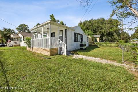 5202 Birkenhead Road, Jacksonville FL - photo 9 of 46