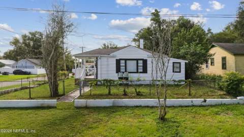 5202 Birkenhead Road, Jacksonville FL - photo 8 of 46