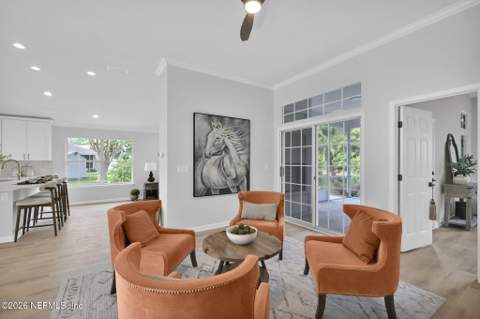 6080 Alpenrose Avenue, Jacksonville FL - photo 14 of 46