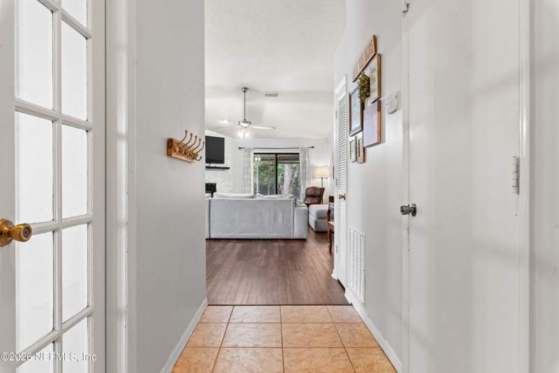 3 bedroom Single Family Residence at 4759 Riverine Drive, Riverine, Jacksonville — photo 4