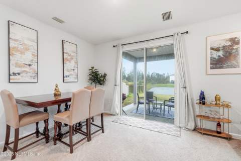 11665 Pacific Dogwood Court, Jacksonville FL - photo 10 of 39