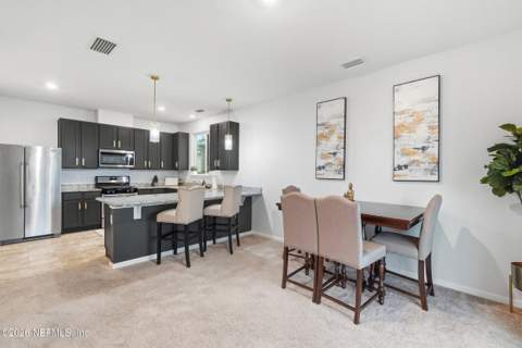 11665 Pacific Dogwood Court, Jacksonville FL - photo 13 of 39
