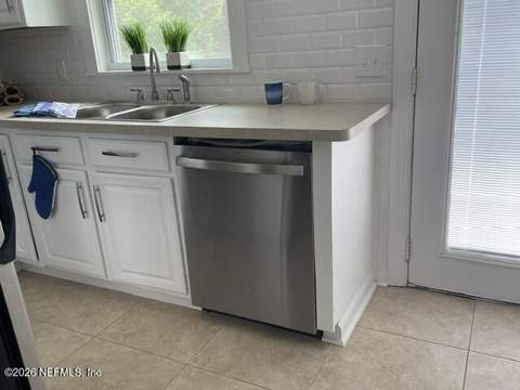 5327 Saginaw Avenue, Jacksonville FL - photo 15 of 21