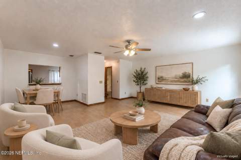 12057 Cobblewood Lane, Jacksonville FL - photo 12 of 39