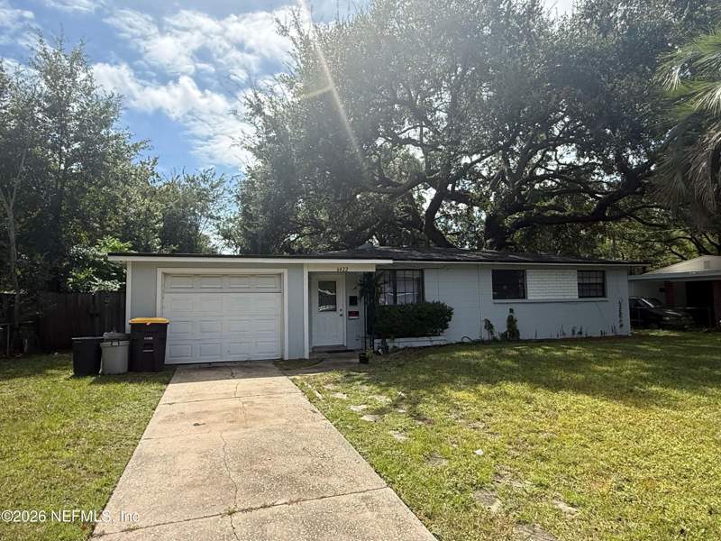 3 bedroom Single Family Residence at 6422 Solandra Drive, Oak Hill, Jacksonville — photo 2