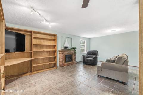 421 Permento Avenue, Jacksonville FL - photo 18 of 46