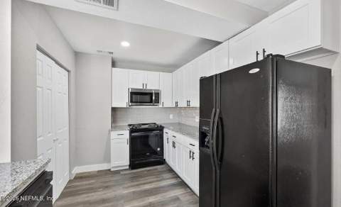 5202 Birkenhead Road, Jacksonville FL - photo 13 of 46