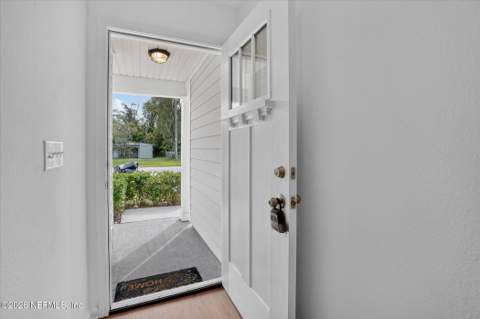 1314 Ellis Road, Jacksonville FL - photo 7 of 34