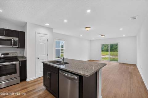 1314 Ellis Road, Jacksonville FL - photo 9 of 34