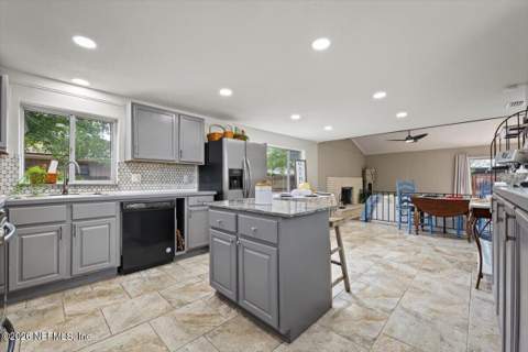 2248 Gabriel Drive, Orange Park FL - photo 18 of 41