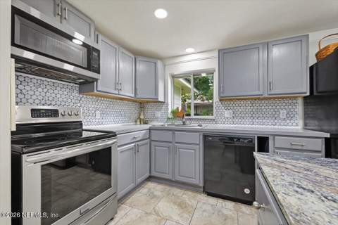 2248 Gabriel Drive, Orange Park FL - photo 20 of 41