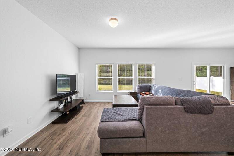 4 bedroom Single Family Residence at 4984 Big Pine Drive, Dunns Crossing, Jacksonville — photo 5