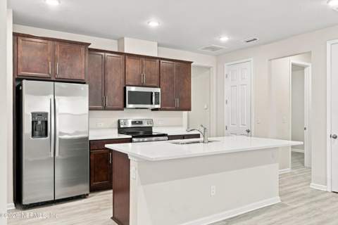 7088 Mahogany Run Drive, Jacksonville FL - photo 17 of 44