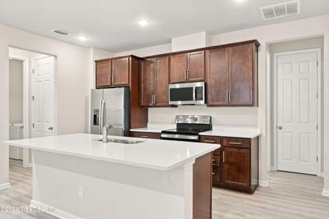 7088 Mahogany Run Drive, Jacksonville FL - photo 18 of 44