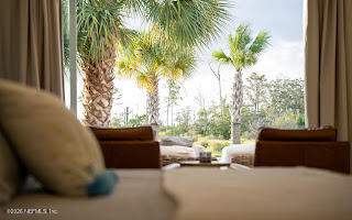 14054 Pine Island Drive, Jacksonville FL - photo 15 of 40
