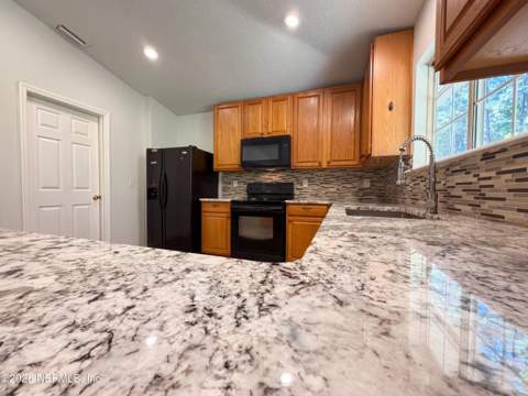 9725 Hazel Lake, Jacksonville FL - photo 10 of 24