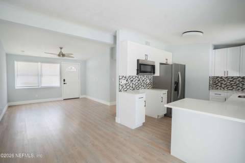 5201 Locksley Avenue, Jacksonville FL - photo 9 of 28