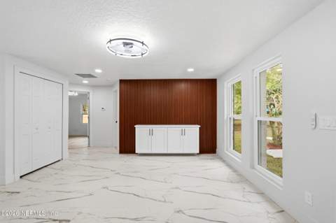 4422 Forest Boulevard, Jacksonville FL - photo 9 of 45