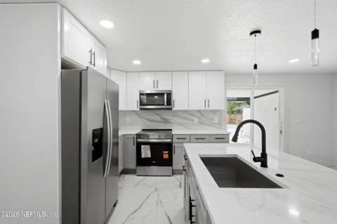 4422 Forest Boulevard, Jacksonville FL - photo 13 of 45