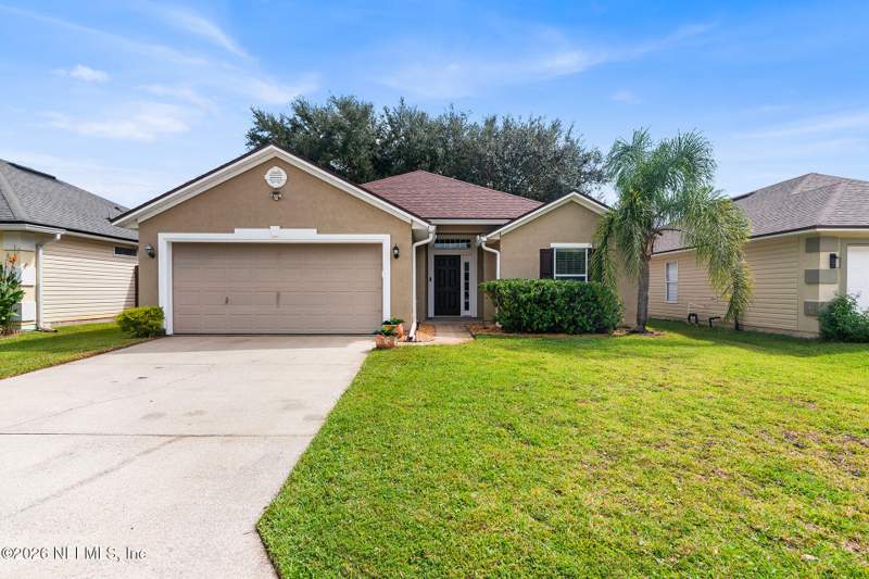 3 bedroom Single Family Residence at 11941 Hayden Lakes Circle, Hayden Lakes, Jacksonville — photo 2