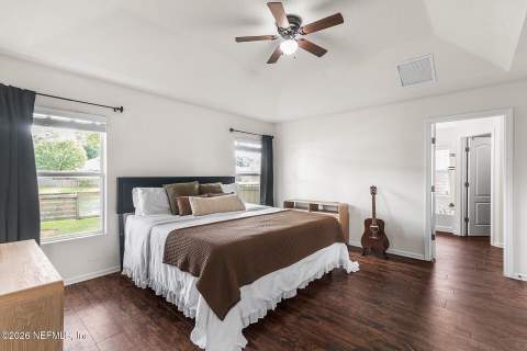 11941 Hayden Lakes Circle, Jacksonville FL - photo 18 of 38