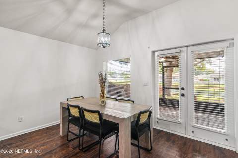 11941 Hayden Lakes Circle, Jacksonville FL - photo 16 of 38