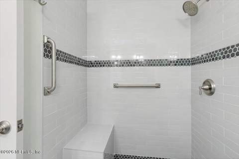 6391 Tintern Circle, Jacksonville FL - photo 23 of 33