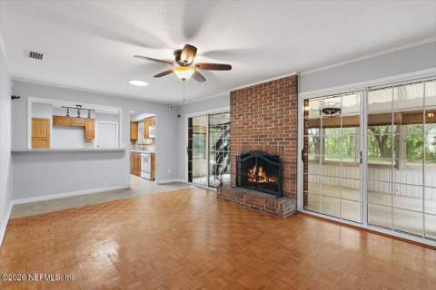 6391 Tintern Circle, Jacksonville FL - photo 14 of 33
