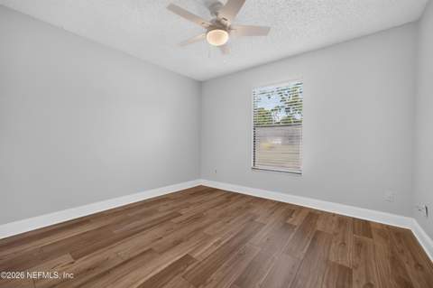 2527 Sandlewood Circle, Orange Park FL - photo 17 of 32
