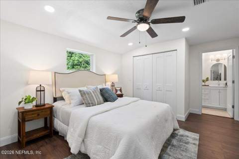 5541 Milmar Drive, Jacksonville FL - photo 8 of 12