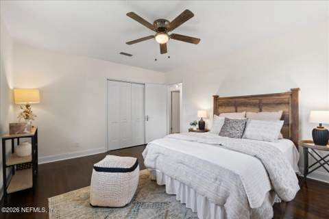 5541 Milmar Drive, Jacksonville FL - photo 9 of 12