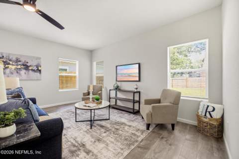 4567 Attleboro Street, Jacksonville FL - photo 8 of 43