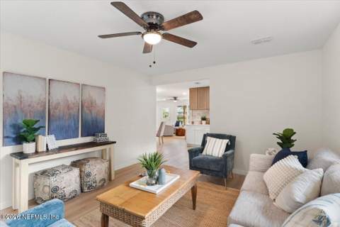 5316 Robert Scott Dr S Drive, Jacksonville FL - photo 10 of 23