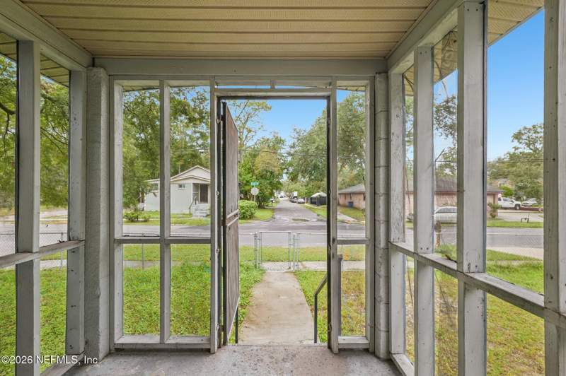 2 bedroom Single Family Residence at 843 Line Street, Paxon, Jacksonville — photo 5