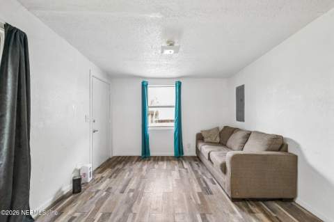 843 Line Street, Jacksonville FL - photo 6 of 33