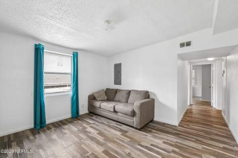 843 Line Street, Jacksonville FL - photo 7 of 33