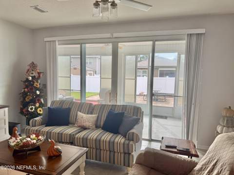 6368 Thatcher Lane, Jacksonville FL - photo 19 of 29