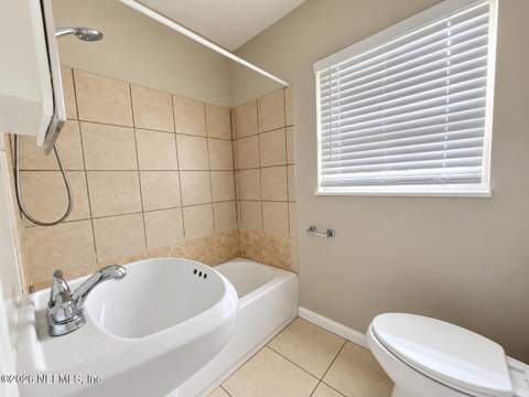 7909 Caxton Circle, Jacksonville FL - photo 12 of 20