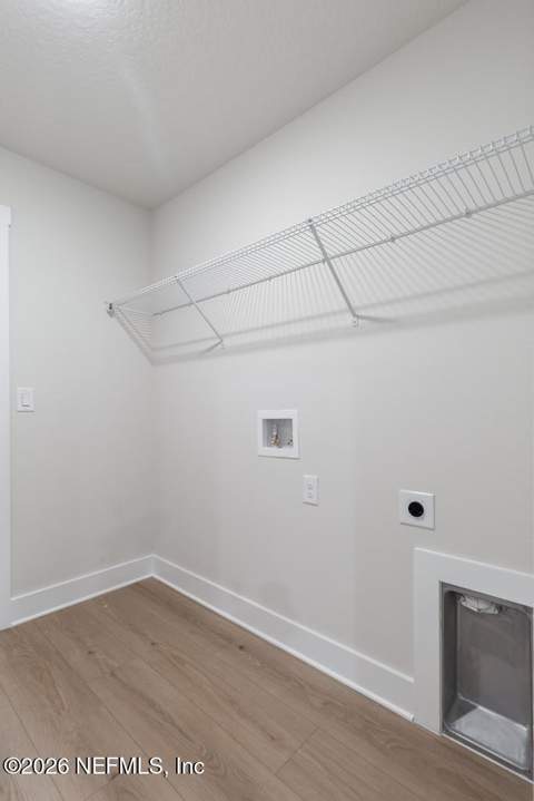 8871 Hipps Road, Jacksonville FL - photo 24 of 37